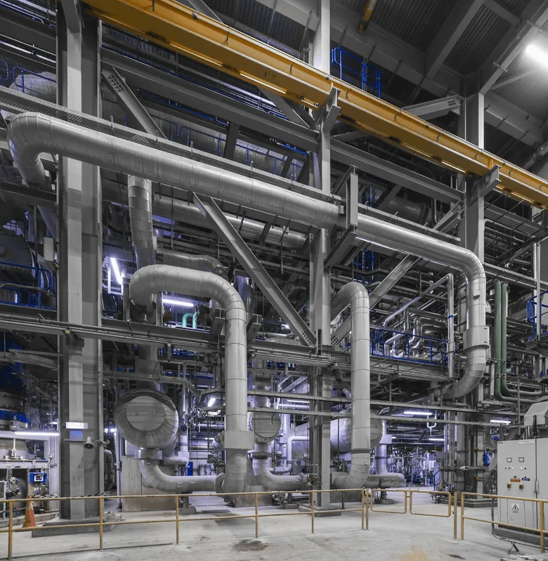 Insulated pipework in an industrial facility